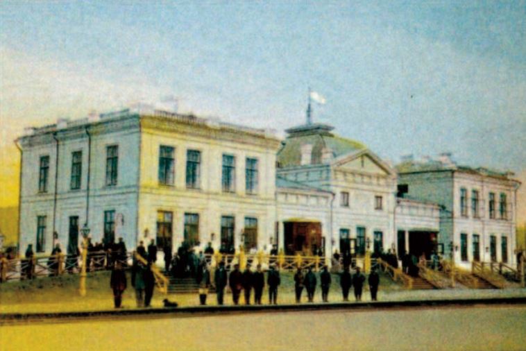 Cartolina celebrativa della transiberiana, raffigurante la stazione di Chita, importante nodo ferroviario.