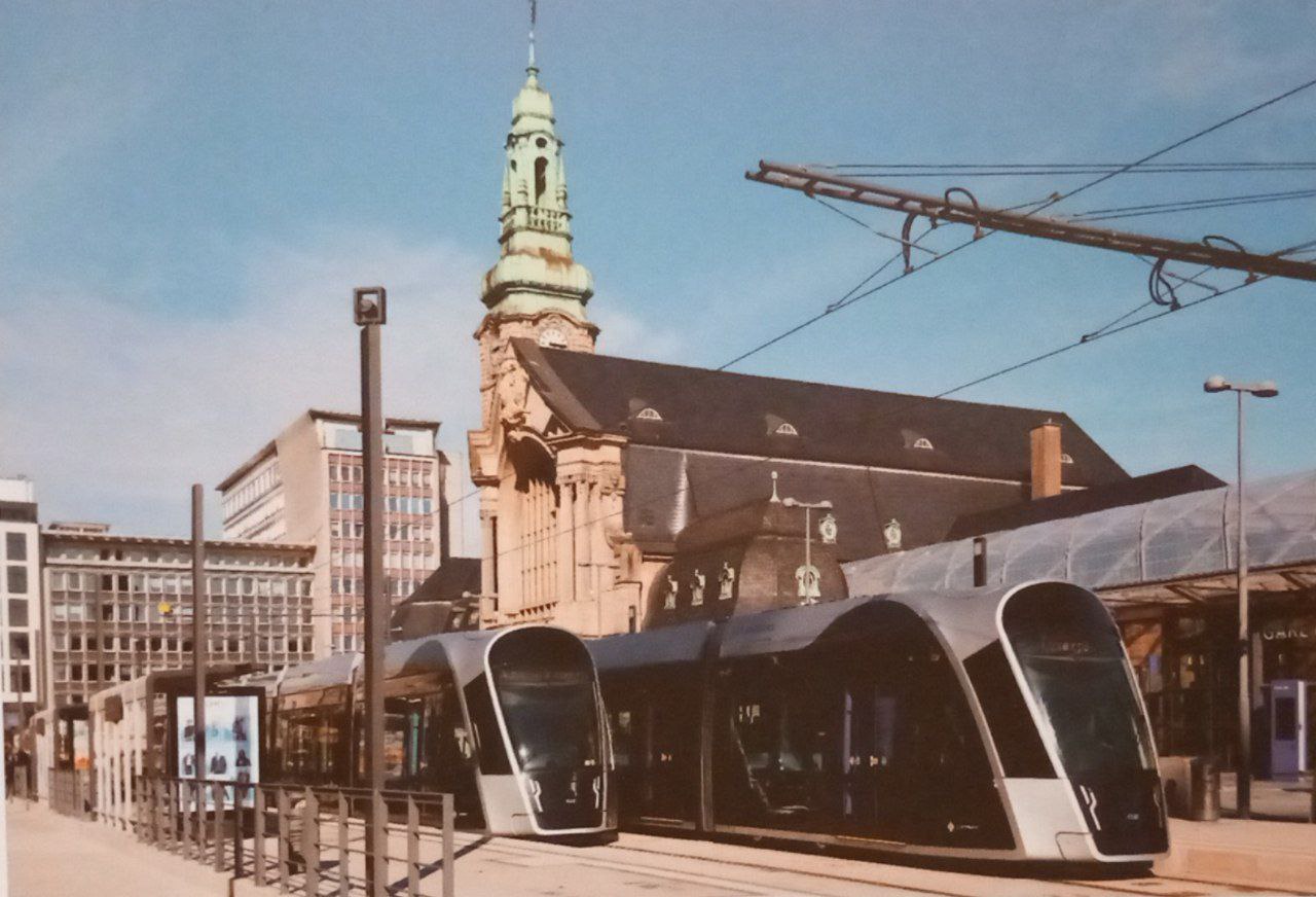 Il piazzale della stazione